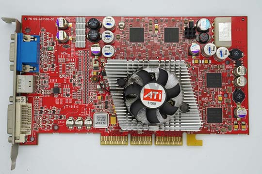 蓝宝石 SAPPHIRE Radeon 9800 Pro 128MB 显示卡（ATI Radeon 9800Pro芯片）